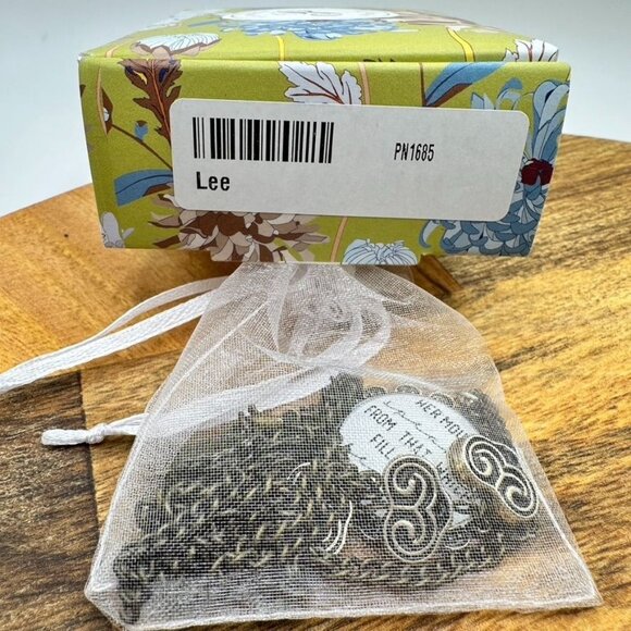 Plunder Design Lee Necklace "Her Mouth Speaks From That Which Fills Her Heart" - Picture 6 of 6